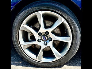 Volvo V40 thumbnail