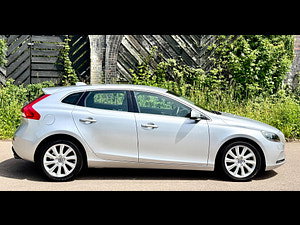 Volvo V40 thumbnail