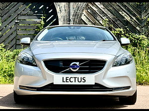 Volvo V40 thumbnail