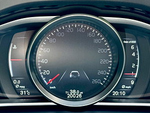 Volvo V40 thumbnail