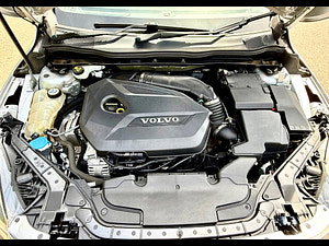 Volvo V40 thumbnail