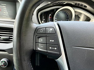 Volvo V40 thumbnail