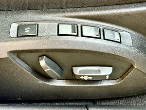 Volvo V40 thumbnail