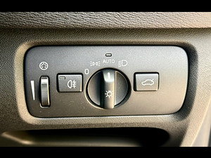 Volvo V40 thumbnail