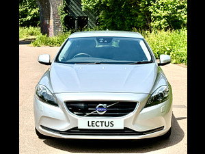 Volvo V40 thumbnail