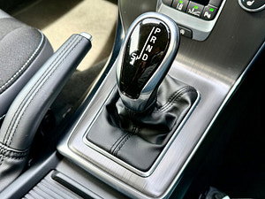 Volvo V40 thumbnail