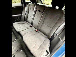 Volvo V40 thumbnail