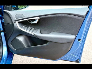 Volvo V40 thumbnail