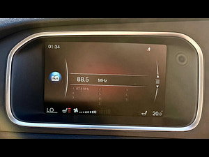 Volvo V40 Cross Country thumbnail