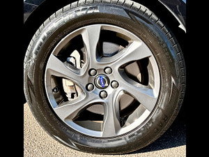 Volvo V40 Cross Country thumbnail