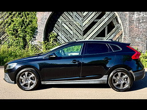 Volvo V40 Cross Country thumbnail