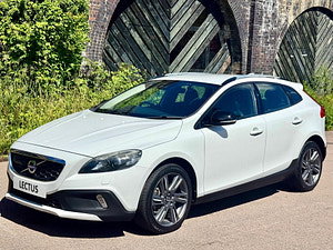 Volvo V40 Cross Country thumbnail
