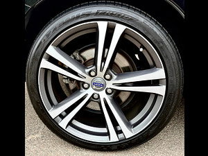 Volvo V60 thumbnail