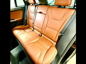 Volvo V60 thumbnail