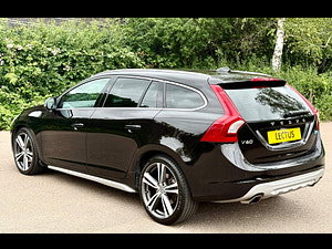 Volvo V60 thumbnail