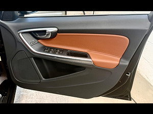 Volvo V60 thumbnail
