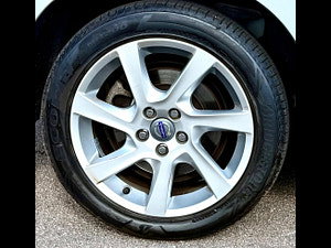 Volvo V60 thumbnail