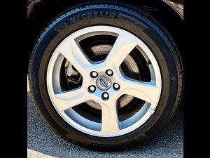 Volvo V60 thumbnail