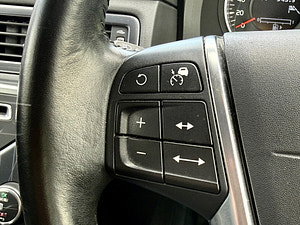 Volvo V70 thumbnail