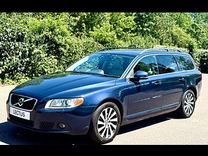 Volvo V70 thumbnail