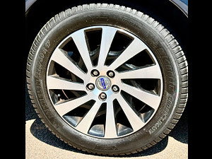 Volvo V70 thumbnail