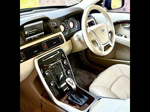 Volvo V70 thumbnail
