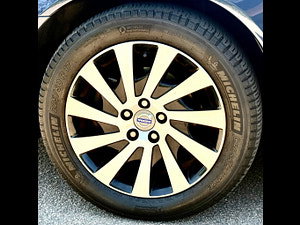 Volvo V70 thumbnail