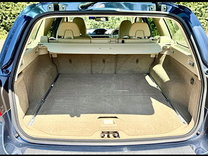 Volvo V70 thumbnail
