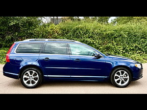 Volvo V70 thumbnail