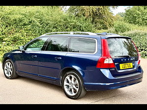 Volvo V70 thumbnail