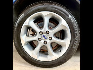 Volvo V70 thumbnail