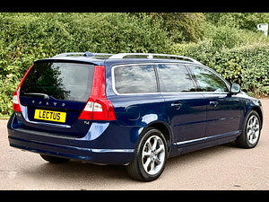 Volvo V70 thumbnail