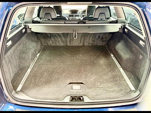 Volvo V70 thumbnail