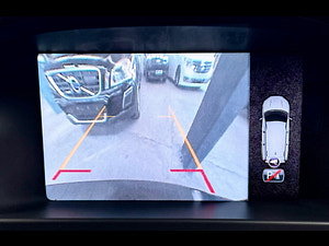 Volvo V70 thumbnail