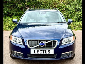 Volvo V70 thumbnail