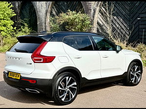 Volvo XC40 thumbnail