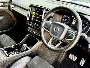 Volvo XC40 thumbnail