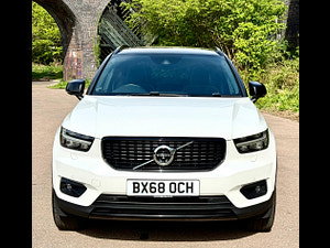 Volvo XC40 thumbnail