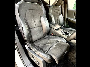 Volvo XC40 thumbnail
