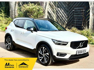 Volvo XC40 thumbnail