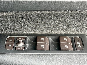 Volvo XC40 thumbnail