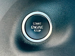 Volvo XC40 thumbnail