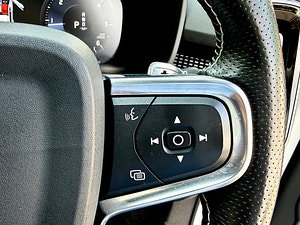Volvo XC40 thumbnail