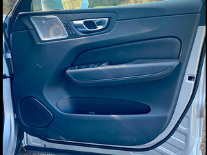 Volvo XC60 thumbnail