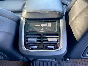Volvo XC60 thumbnail