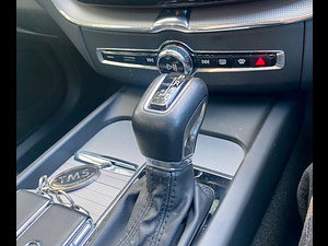 Volvo XC60 thumbnail