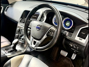 Volvo XC60 thumbnail