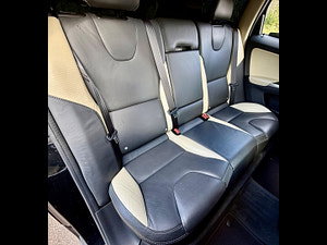 Volvo XC60 thumbnail