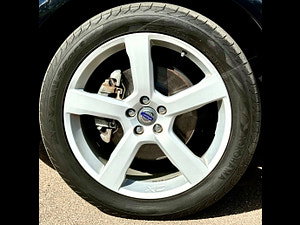 Volvo XC60 thumbnail