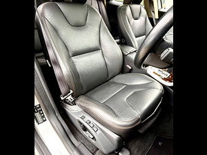 Volvo XC60 thumbnail